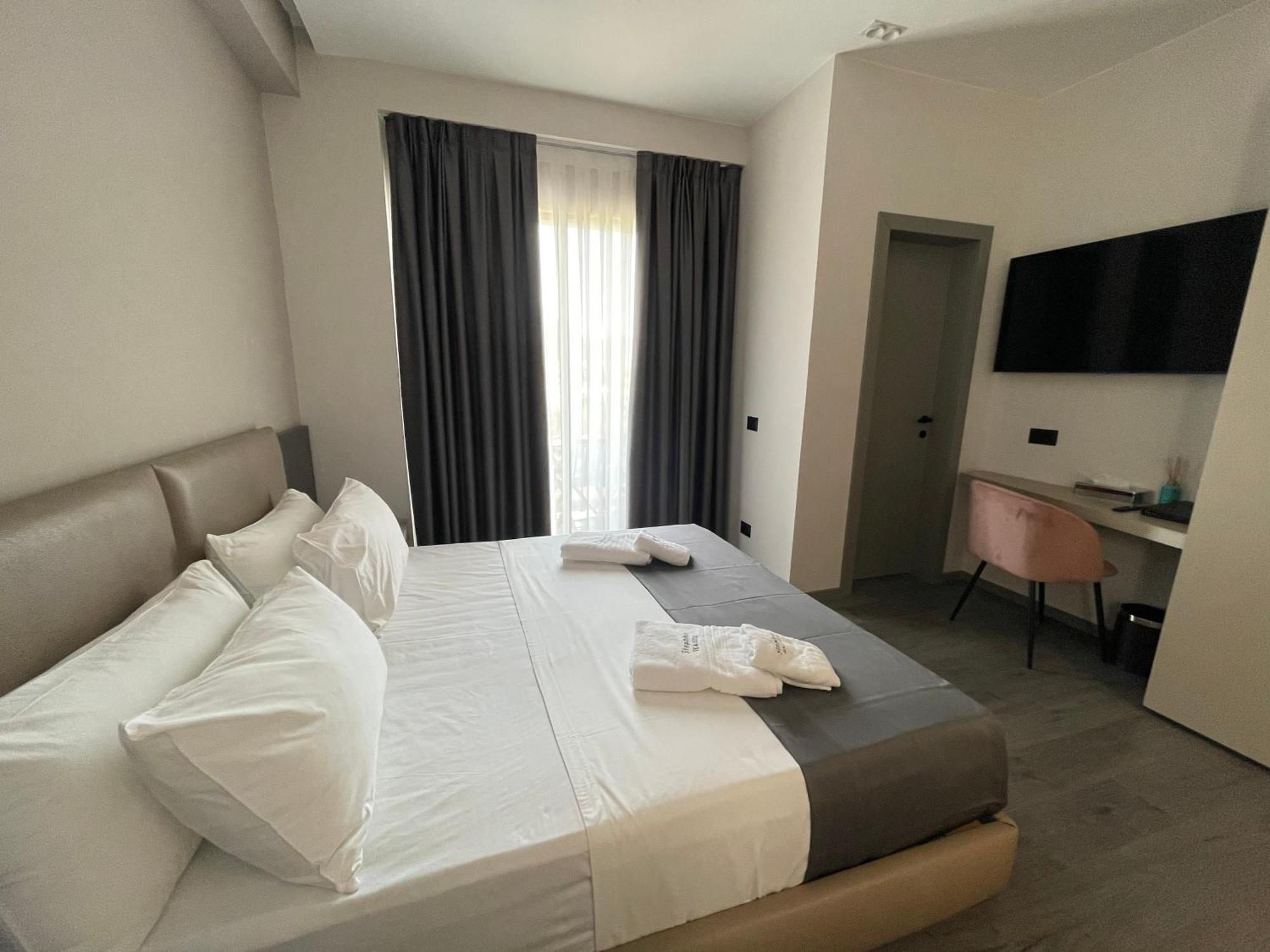 Stephen Seaside Hotel Dhërmi Екстериор снимка