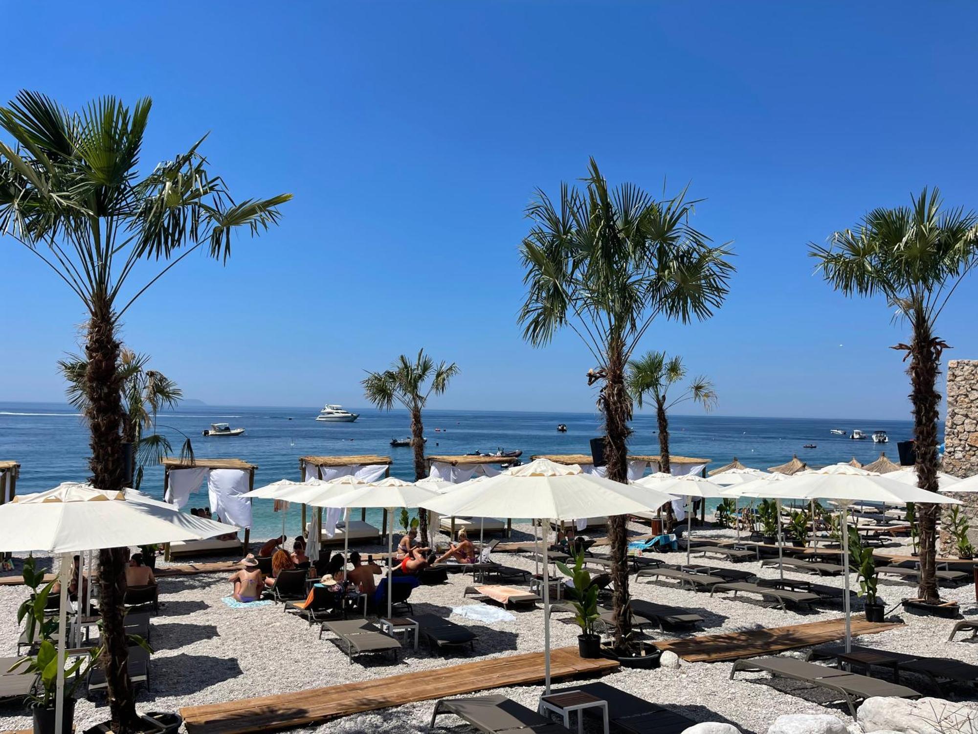 Stephen Seaside Hotel Dhërmi Екстериор снимка